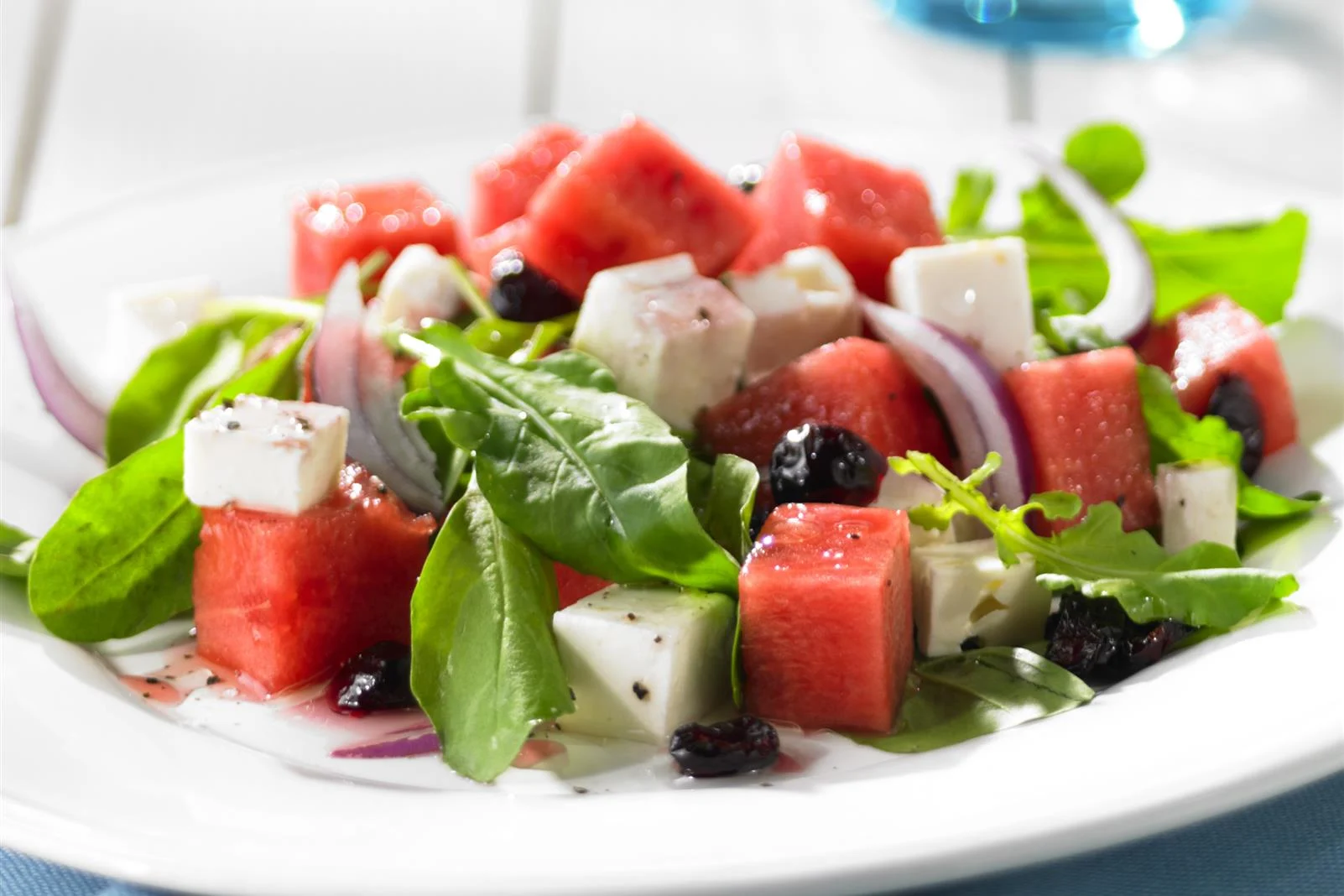 Ensalada de sandia, feta y rúcula